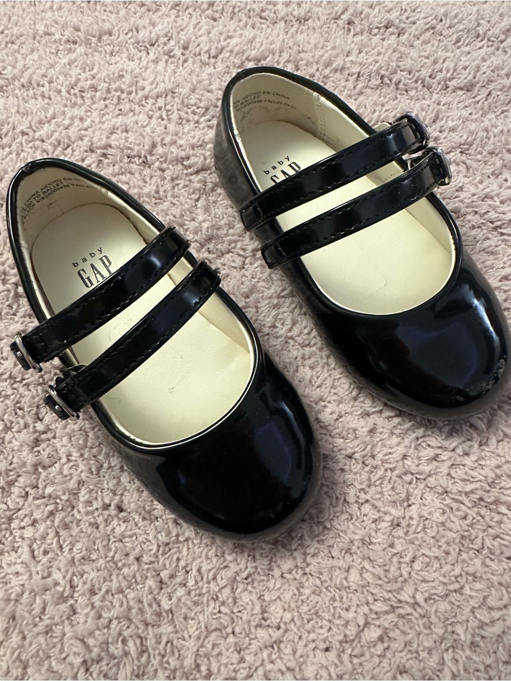 🖤 Baby Gap Black Patent Mary Jane Shoes Girls Size 5